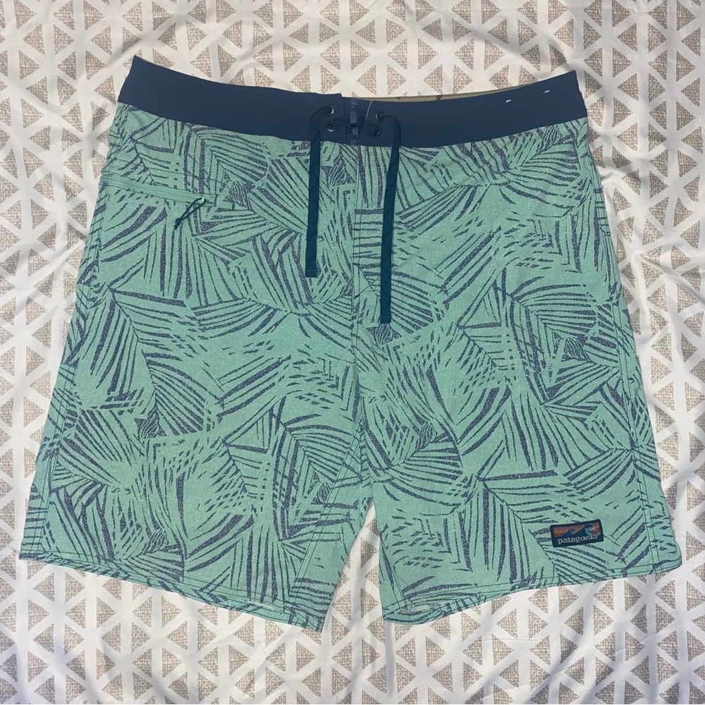 Patagonia Stretch WaveFarer 21” Board Shorts - Mens Sz 38